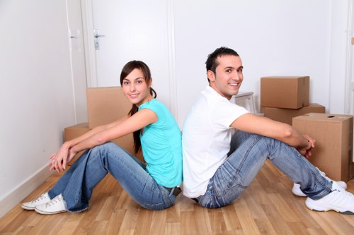 Truck hire for furniture and box transport in South London